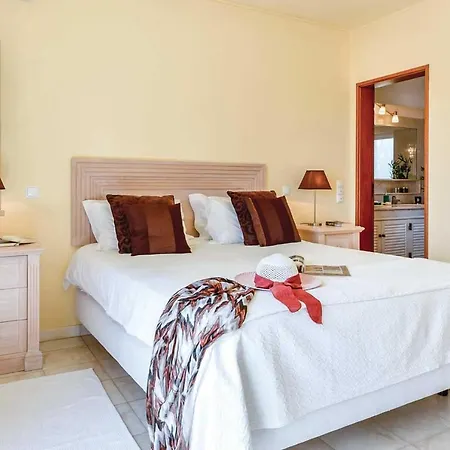 Villa Sleeps 8 Air Con Wifi Benagil